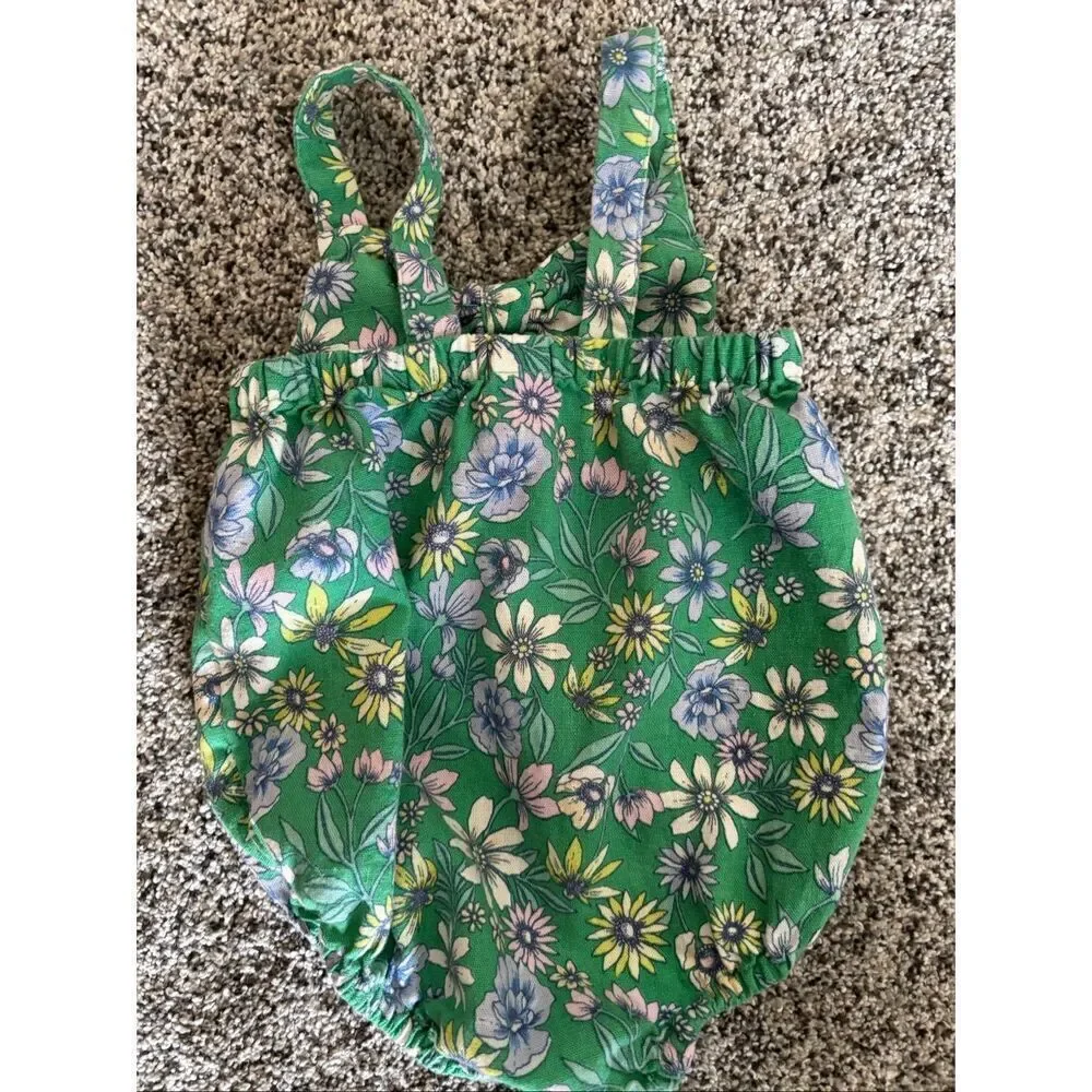 ❤️Old Navy Floral Baby Romper